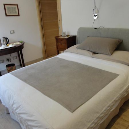 A Sutri Bed&Dinner Eksteriør bilde